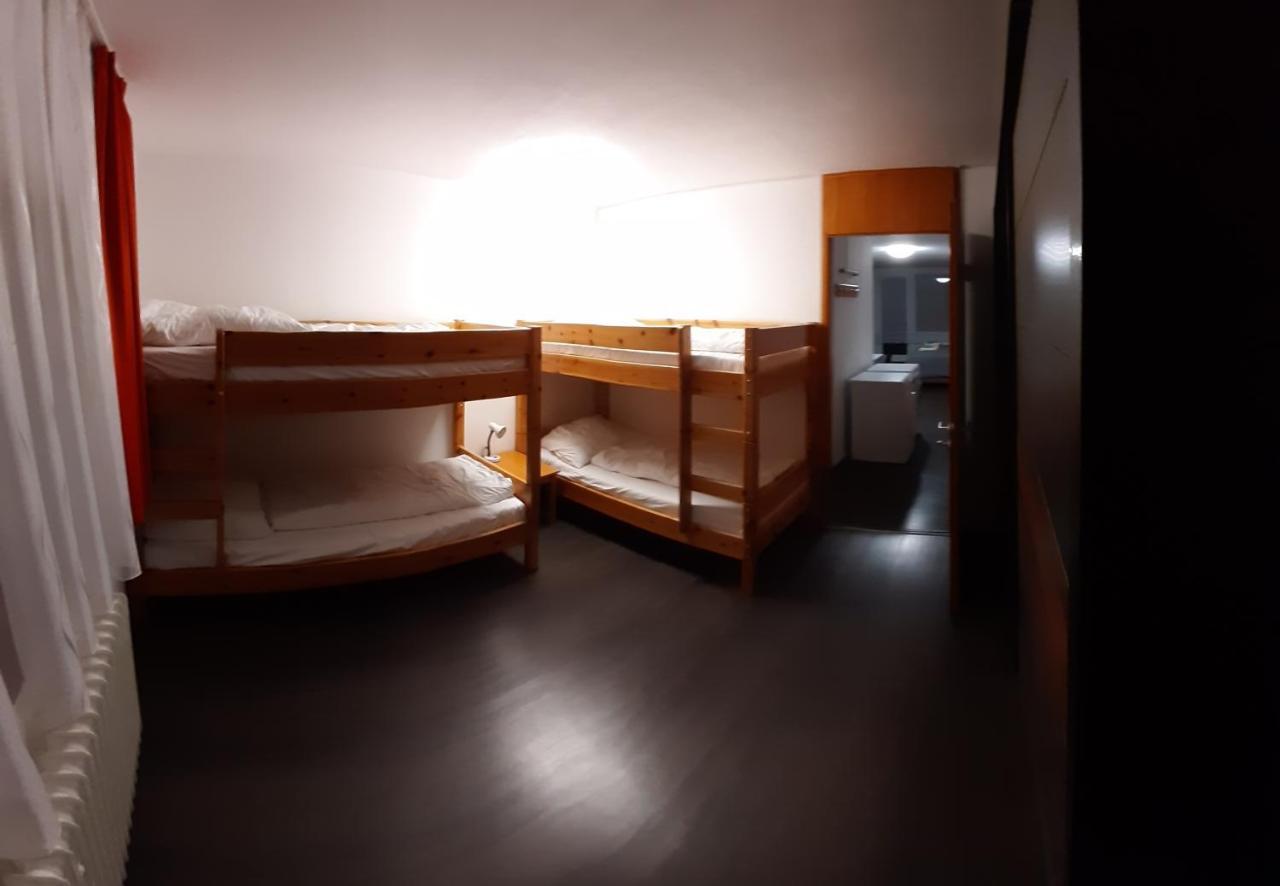 Ferienwohnung Falkennest ザンクト・エングルマール エクステリア 写真